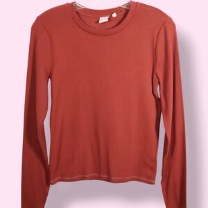 Aritzia HomeStretch Long Sleeve Top Fitted Red Crew Neck Size L